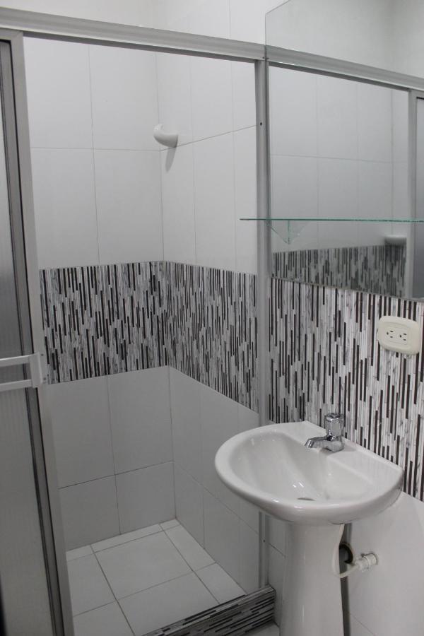 Hostal Isla Senorial San Gil Bagian luar foto
